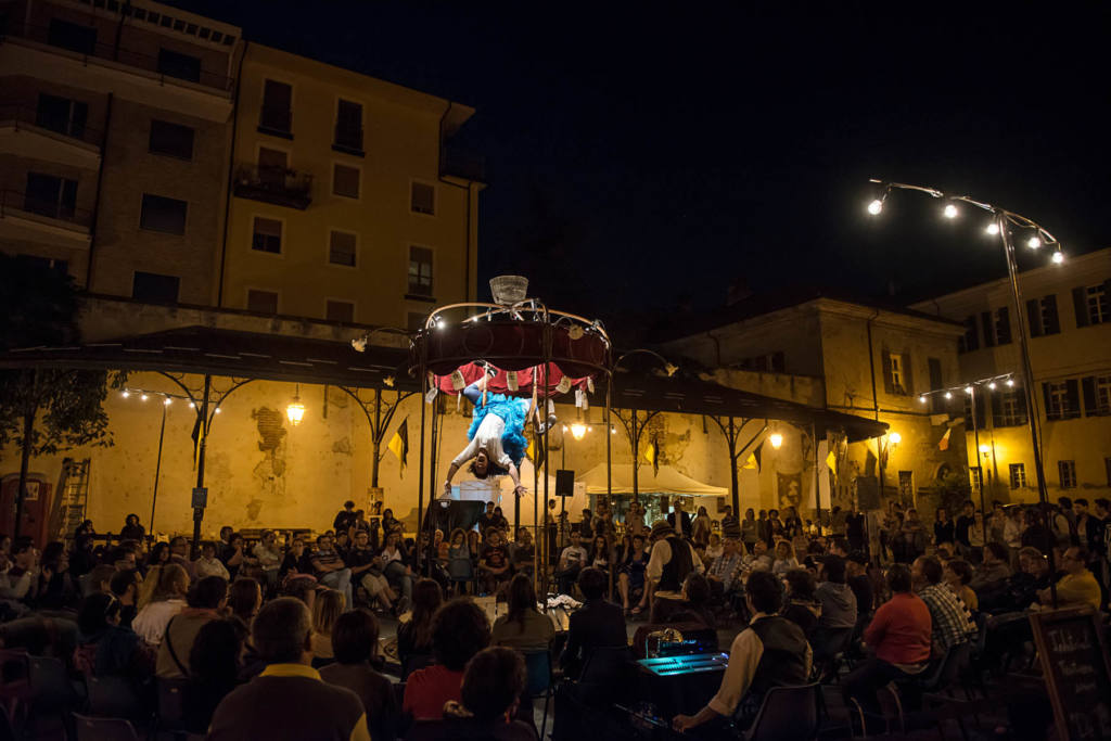 Industrial Teatrera - De Paso - Festival Mirabilia 2013 - ph Andrea Macchia