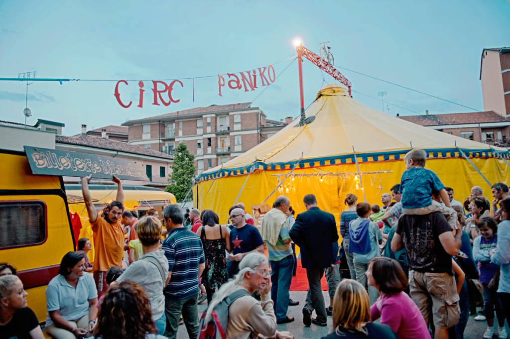 Circo Paniko - Festival Mirabilia 2010 - ph Andrea Macchia