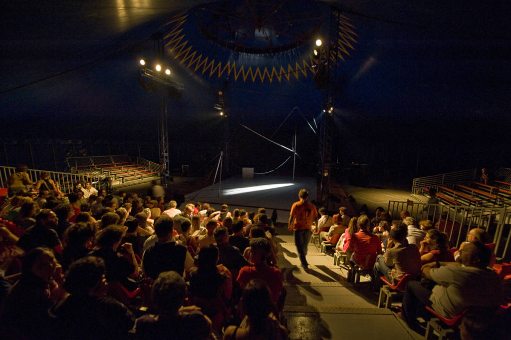 Atempo Circ - Learning, beginning to loose... - Festival Mirabilia 2012 - ph Andrea Macchia