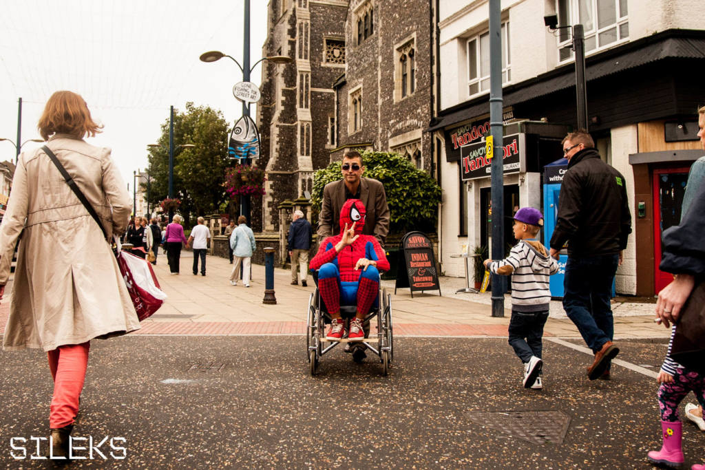 Tony Clifton Circus - Spiderman is back in Town - Festival Mirabilia 2017